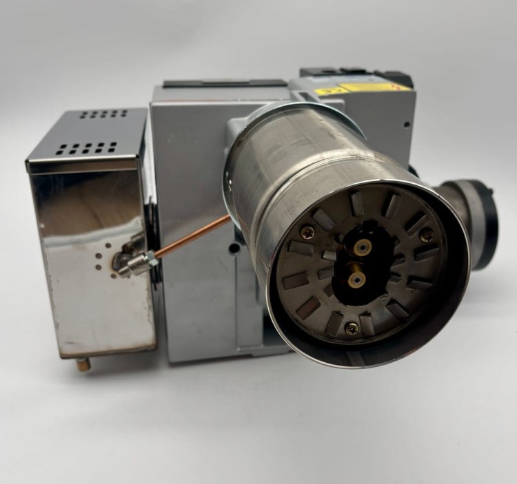 FLAMITRON model F139C 70-139KW Palnik multiolejowy na olej przepracowany